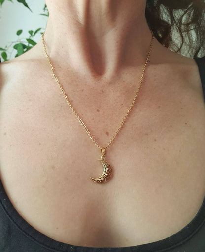 Gold Crescent Moon Necklace / Hypoallergenic / Silver / Boho / Hippie / Rustic / Ethnic / Hypoallergenic / Third Eye / Illuminati